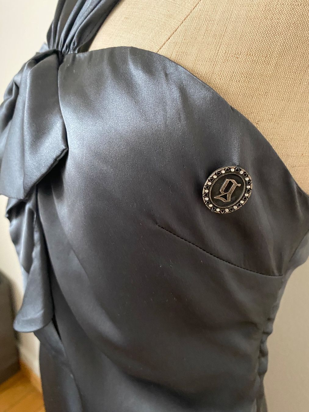 Kleider: John Galiano Seidenkleid Vintage – Gebraucht aus Zürich von ves_w6wl 2