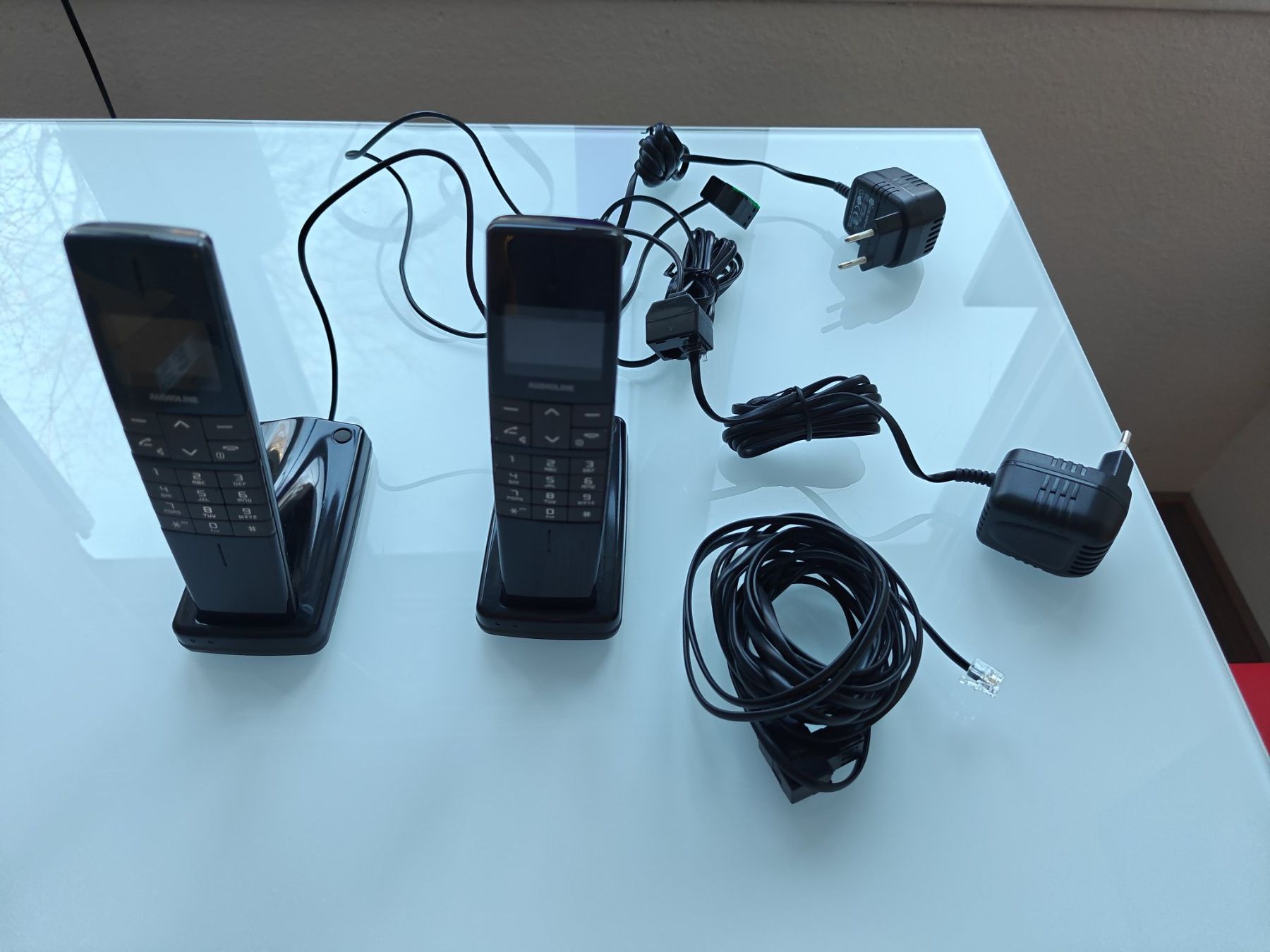 Telefoni: Audioline Schnurloses DECT-Telefon Set (2 Handgeräte + Base) – Usato da Zürich venduto da Mark_Hi-Tech 2