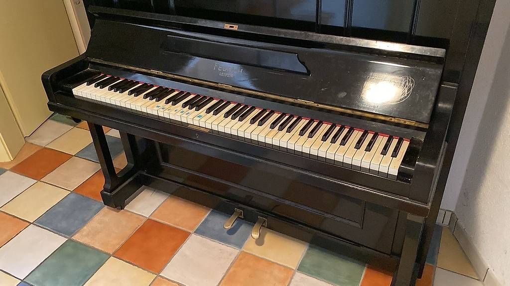 Strumenti musicali: Piano droit – Usato da Villars-Burquin venduto da bap_j8rz 2