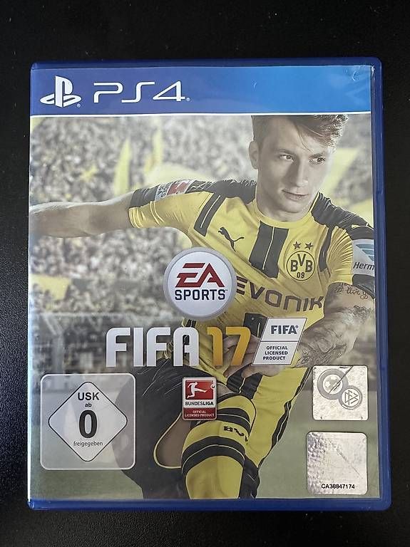 Spiele: PS4 Fifa 17 – Gebraucht aus Schlieren von eni_kwj2