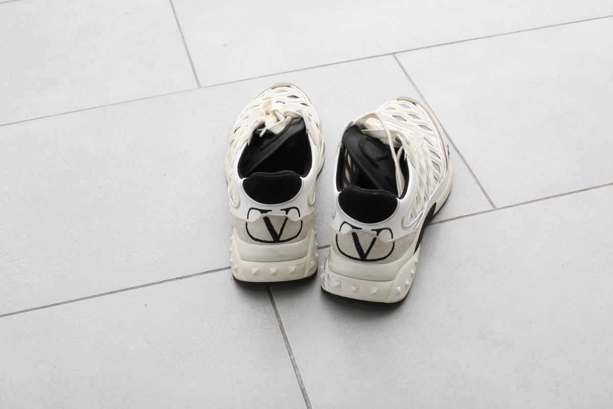 Valentino Scarpe da donna: VALENTINO SNEAKERS – Usato da Zürich venduto da Mariia_burlachenko 1