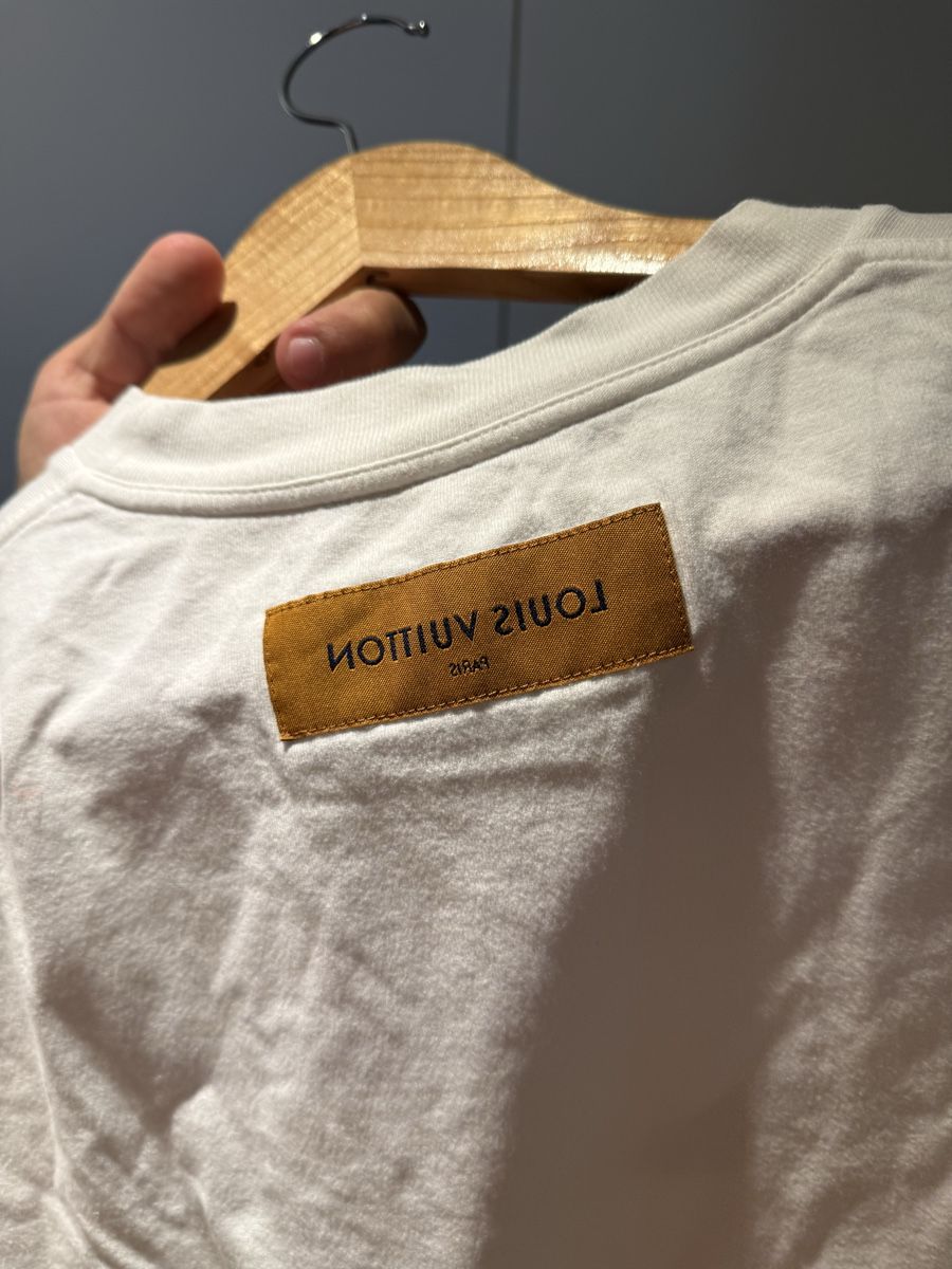Louis Vuitton T-shirts: Louis Vuitton Flower Bird Tee – D'occasion à Genève par SG_73 1