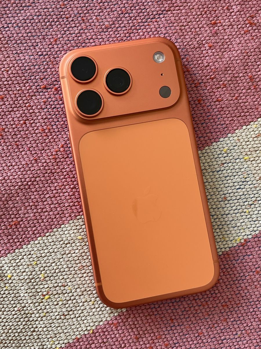 Apple Handys / Smartphones: iphone 17 pro 256gb – Neu (gemäss Beschreibung) aus Kloten von 8o7kA 1