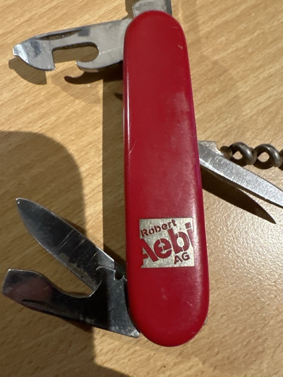Victorinox Coltelli tascabile: Victorinox von Robert Aebi AG – Usato da Dulliken venduto da Zuchu 1