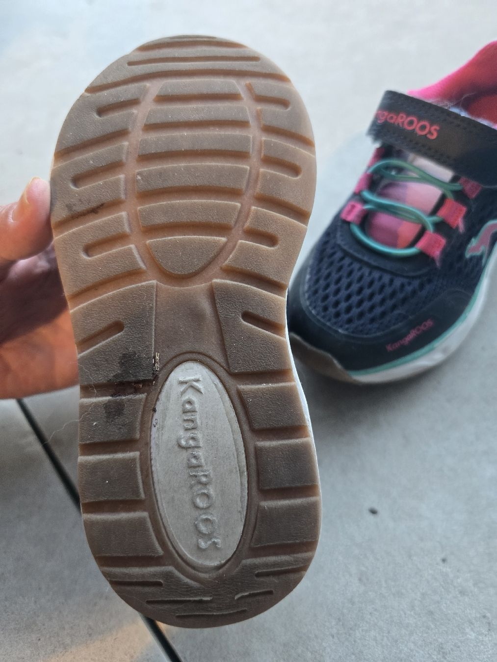 Scarpe per ragazze: KangaROOS Turnschuhe Grösse 27 – Usato da Unterentfelden venduto da Panda-87 3