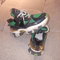 Exklusive Sneaker EXÉ Shoes Gr. 37 – Gold Details - wie neu