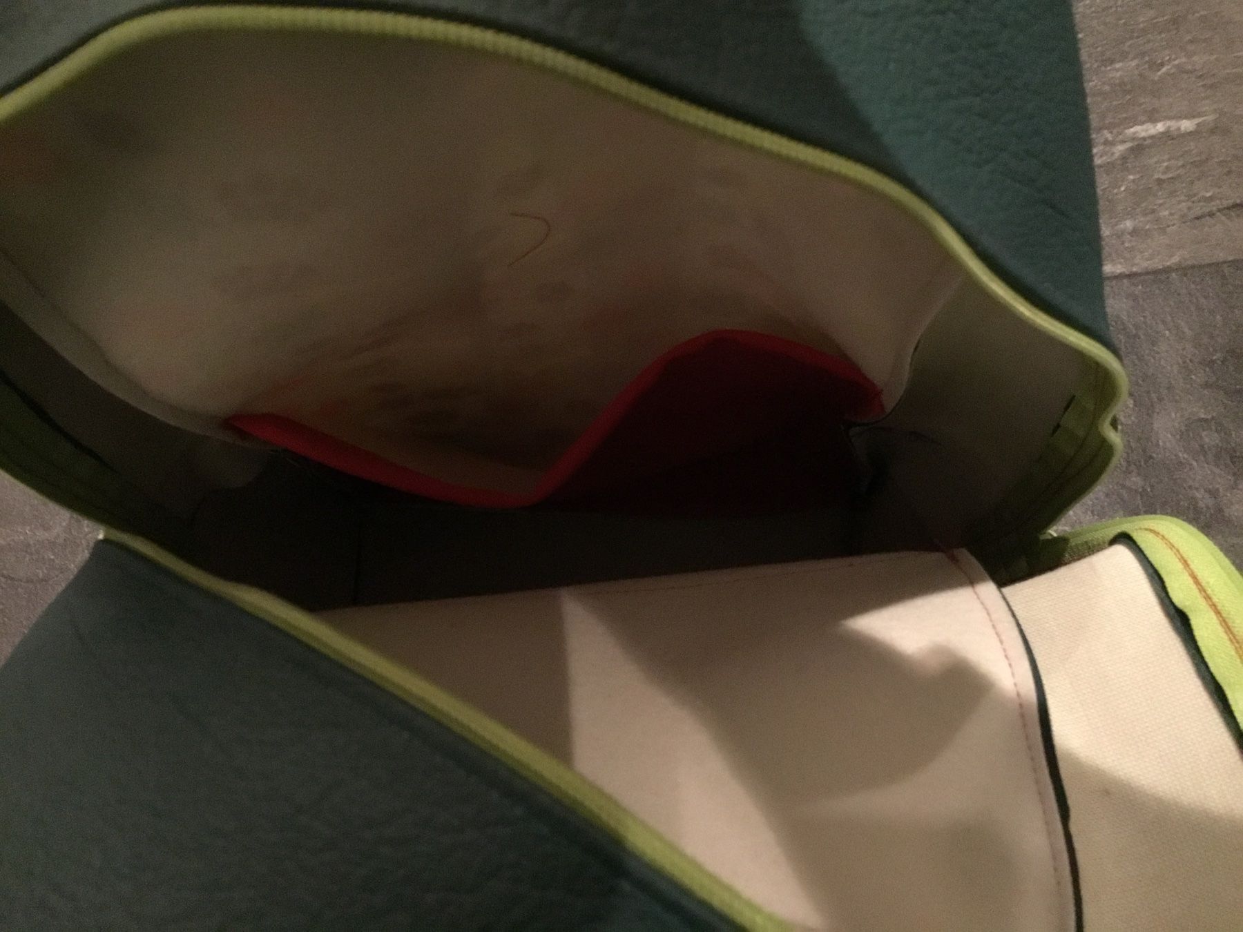 Kindertaschen: Pfotenrucksack 30x20x11 Einzelstück – Neu (gemäss Beschreibung) aus Schaffhausen von grogga 2