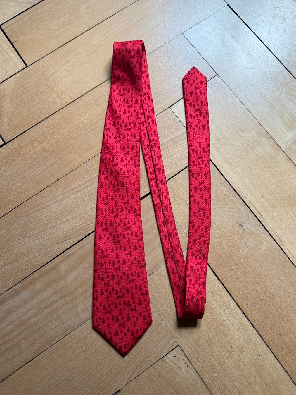 Hermès Krawatten: HERMÈS - Seide Krawatte rot gemustert – Neu (gemäss Beschreibung) aus Zürich von Diazaio