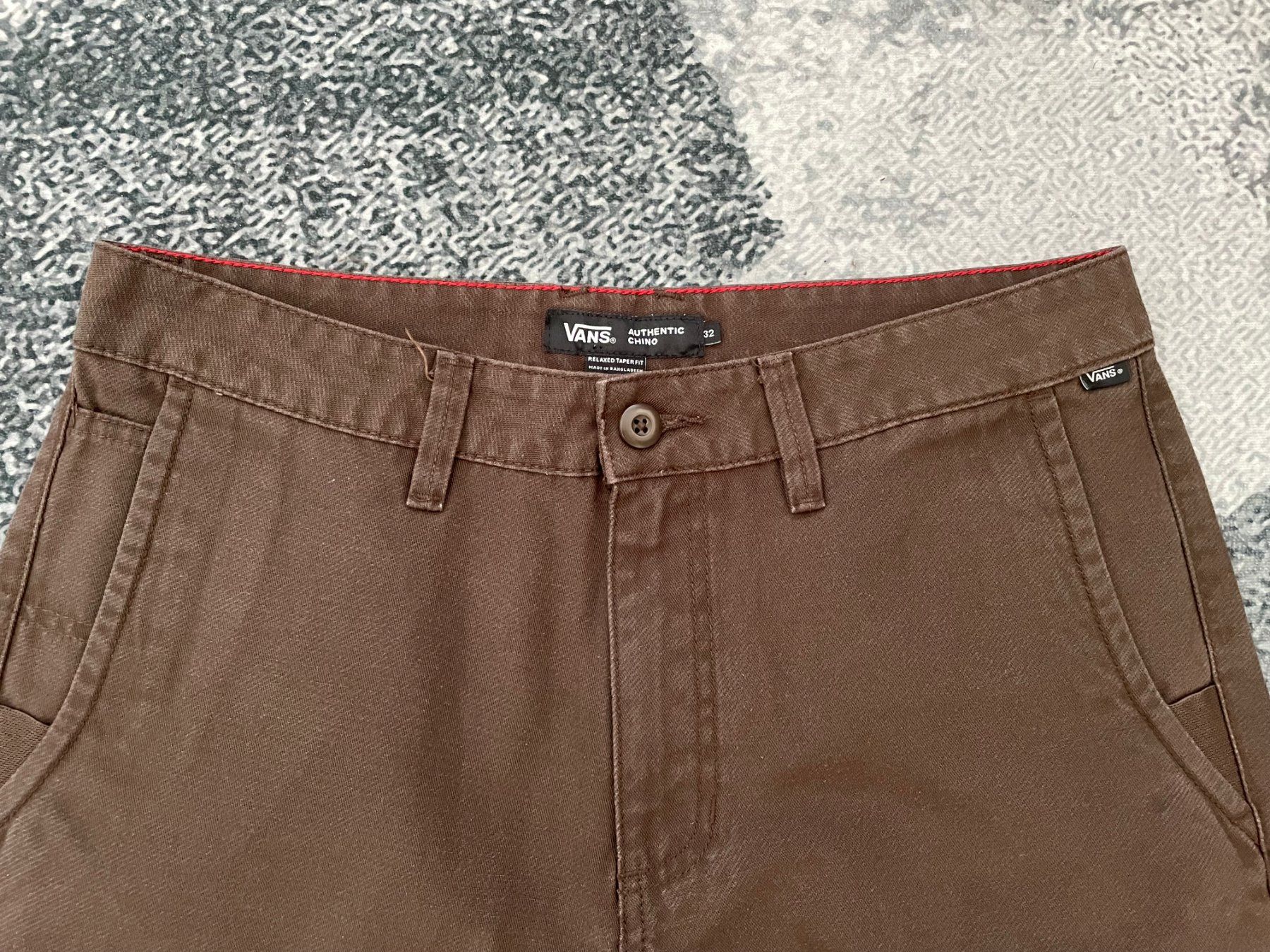 Vans Pantaloni: Vans - Authentic Chino (Brown) – Usato da Chiasso venduto da Er_Mon 2