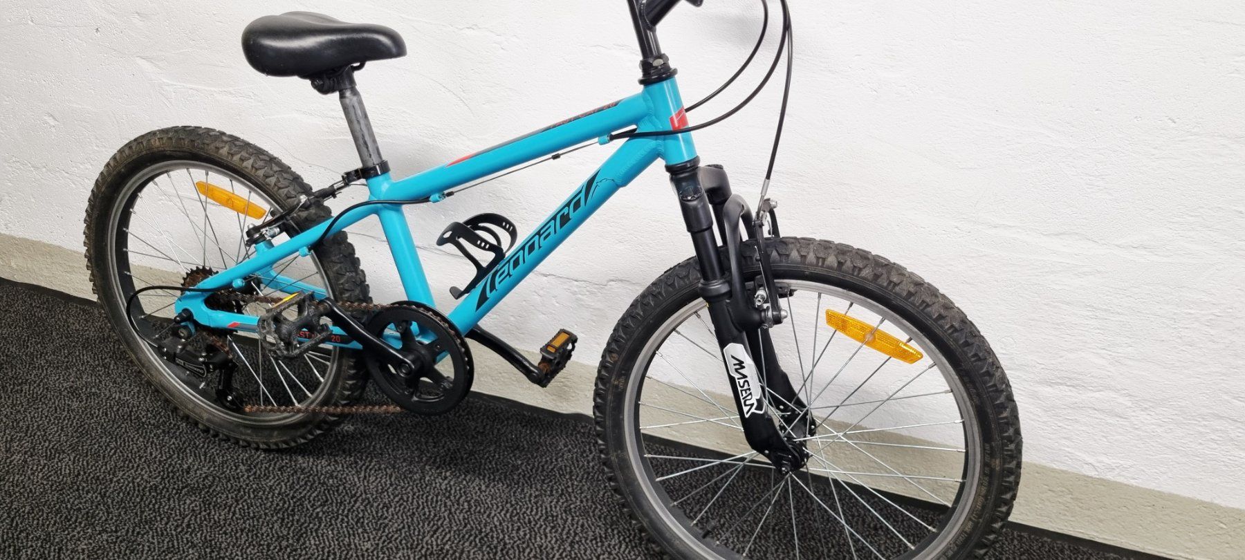 Leopard Velos: Leopard Kinder Velo 20" Gratis Lieferung – Gebraucht aus Zürich von emi_rp8k 3