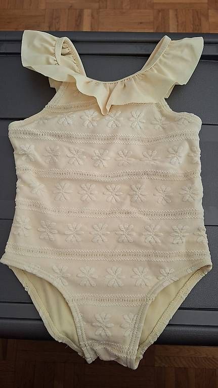 Costumi da bagno: Costume intero bambina – Usato da Pregassona venduto da eri_zwl6