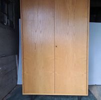 Vintage Kleiderschrank, Viktoriamöbel Baar