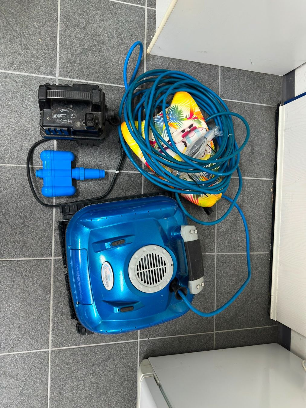 Accessoires de piscine: SmartPool Scrubber 60 (defekt / Teilespender) – Défectueux à Kirchleerau par KA-MA 4