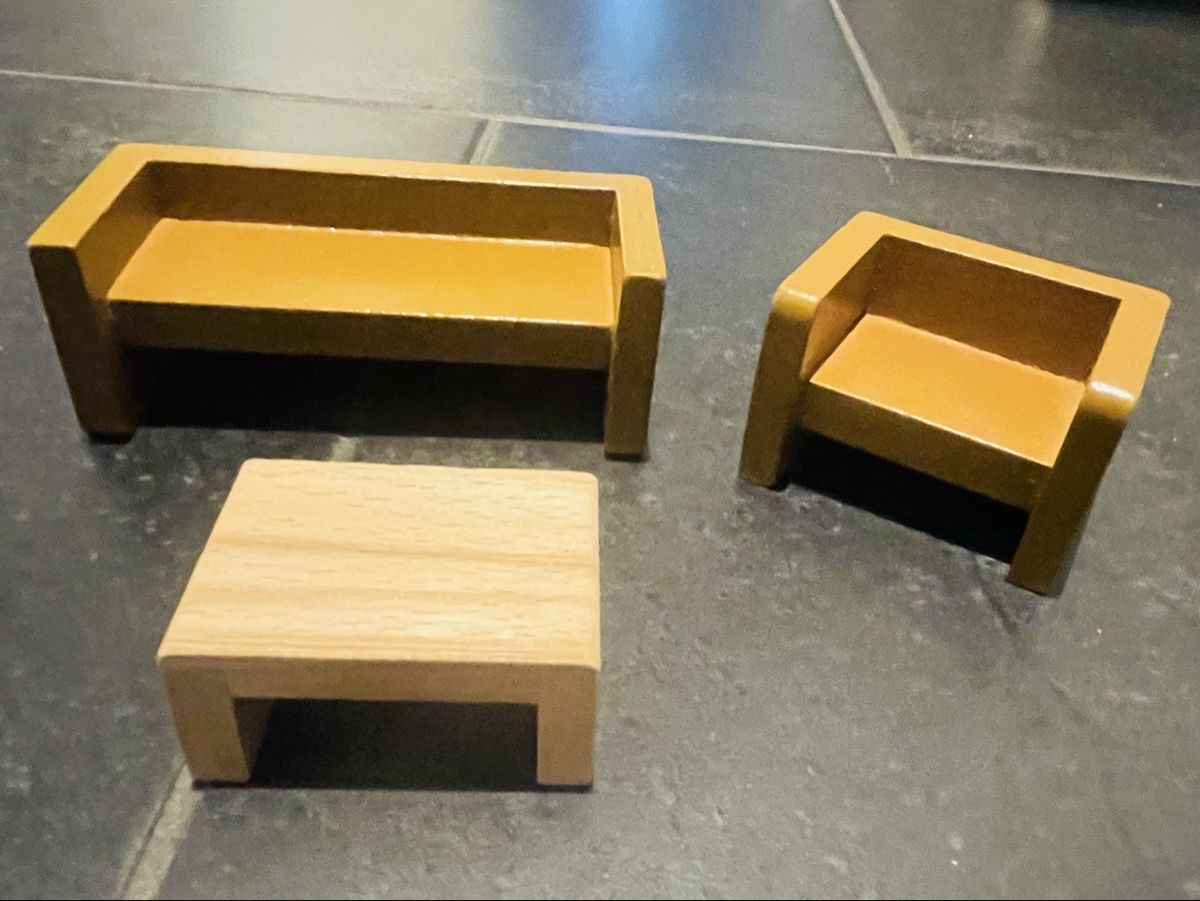 Case e mobili per bambole: Puppenhaus Holz – Usato da Pfäffikon ZH venduto da cor_m7qy 1