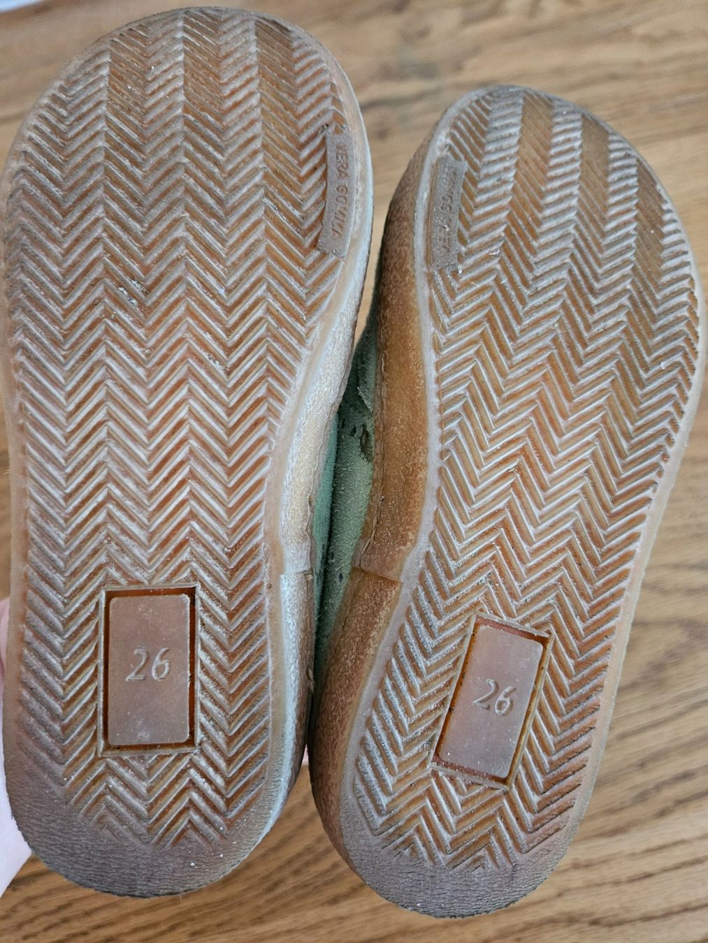 Scarpe per ragazzi: Turnschuhe von Ocra, Grösse 26 – Usato da Luzern venduto da Livlivliv 2