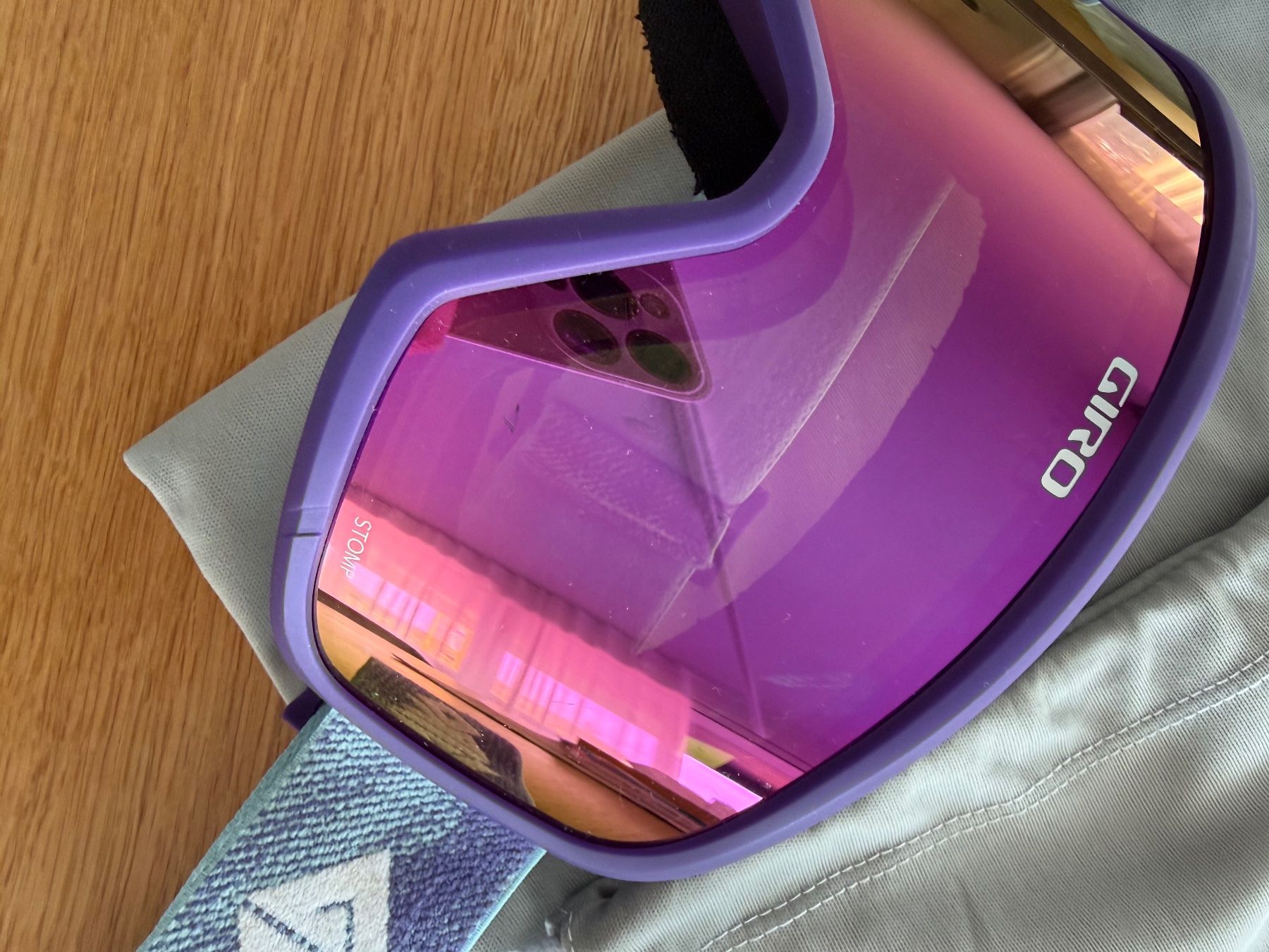 Giro Helme: Giro Kinder Skihelm mit Skibrille – Gebraucht aus Lüterkofen von GiCa_ 5