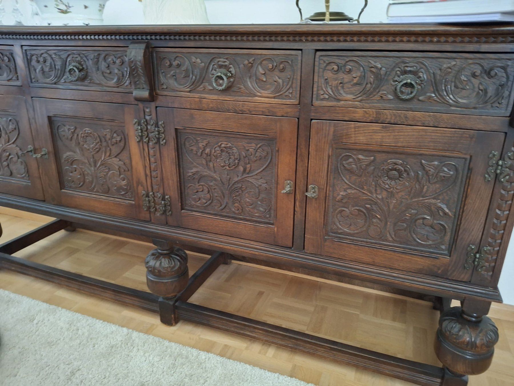 Büffets: Tudor Sideboard – Gebraucht aus Giebenach von strandpirat 1