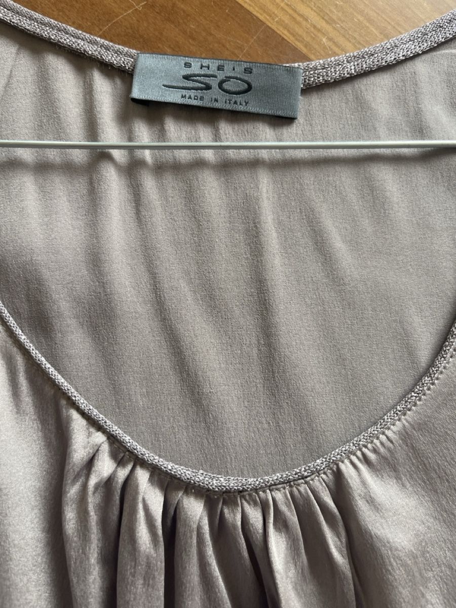 Camicette: Seidentop Seidenbluse 92% Seide 8% Elastan greige 38 – Usato da Zürich venduto da kleinesgrau 1