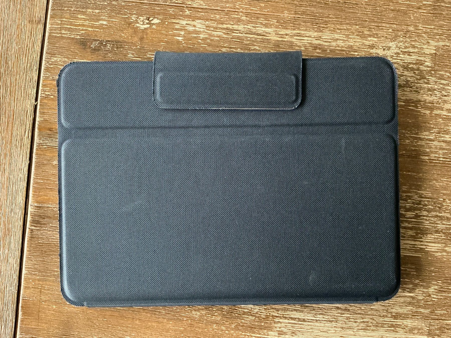 Apple Tablet PC: iPad 9 Generation inkl Logitec Hülle – Usato da Möhlin venduto da karal 5