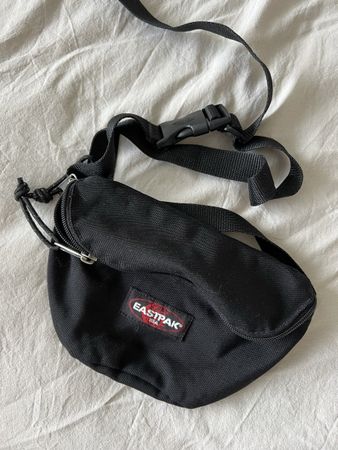 Shoulder pouch Eastpak