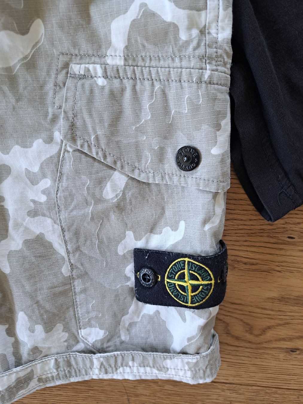 Stone Island Hemden, T-Shirts & Polos: Stone Island Dsquared2 Armani Set 152 drei Teile – Gebraucht aus bazenheid von salerno007 2