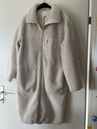 Teddy-Mantel von H&M 