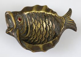 Kleiner Fisch-Aschenbecher / Deko-Schale aus Messing