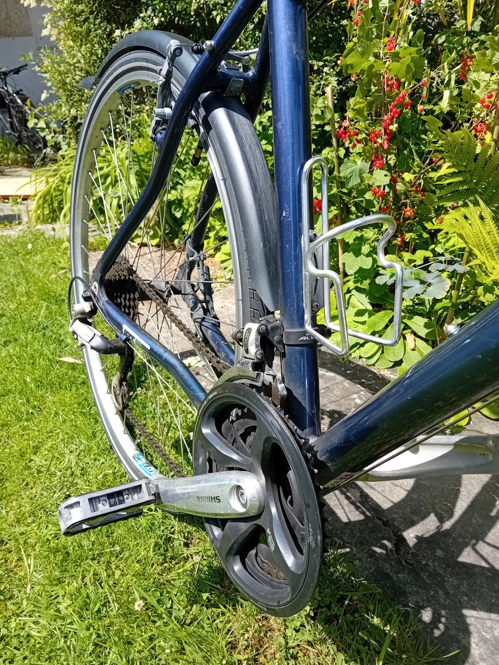 BMC Biciclette: BMC CROSSFIRE 28" Wheels 24 gears Excellent. Medium frame. – Usato da Bern venduto da This_that_other_all 4