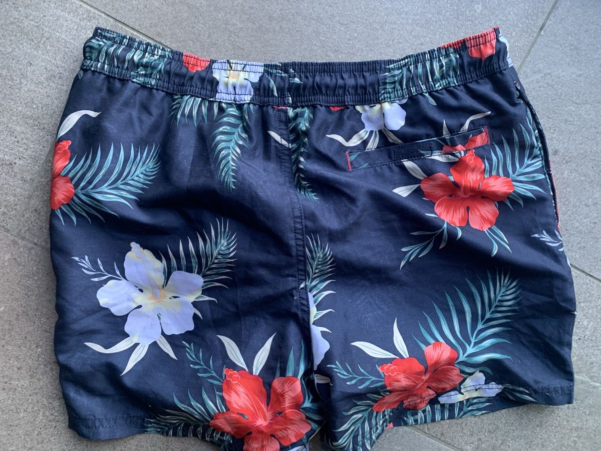 Caleçons de bain: Badehose Blumenmuster Dunkelblau Grösse S – Neuf (Voir description) à Bühler par Princess2016 2