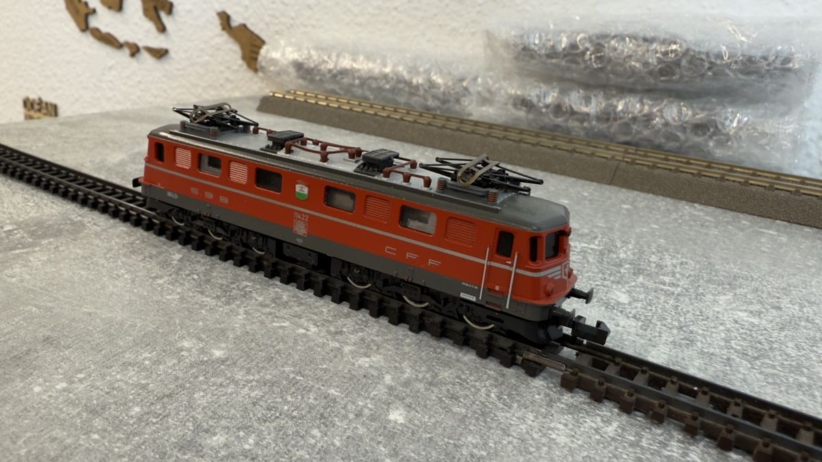Trix Modellini di ferrovie: Minitrix Ae 6/6 11422 Spur N – Nuovo (secondo la descrizione) da Schlieren venduto da rat_lq6b 2