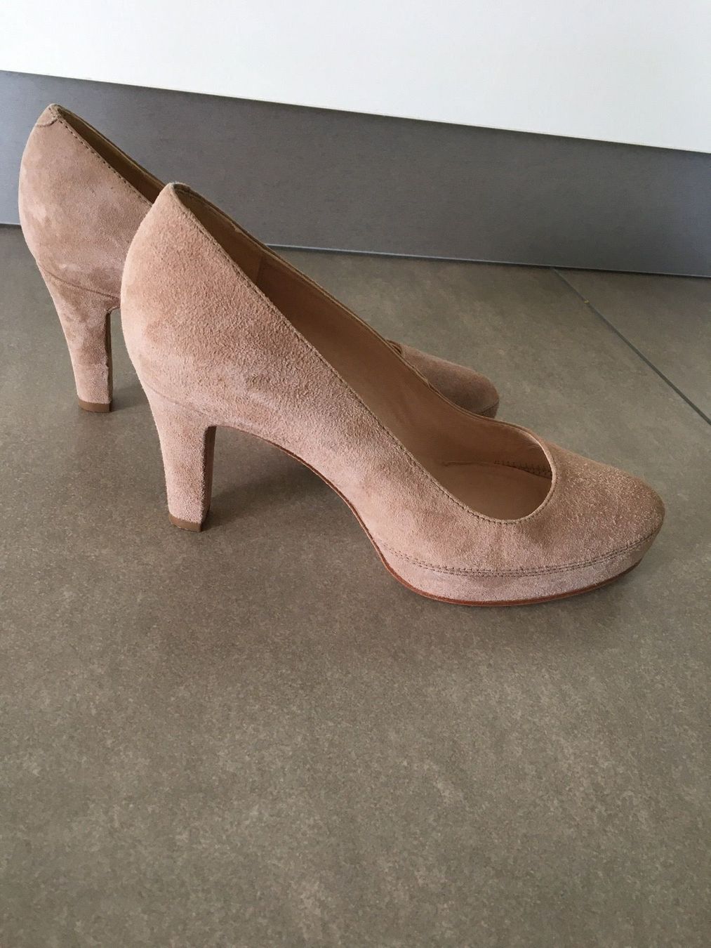 Unisa Damenschuhe: ***UNISA*** Pumps Wildleder, Gr. 37 – Neu (gemäss Beschreibung) aus Volketswil von Kephren 3