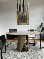 Runder Travertin-Esstisch, Ø 140 cm