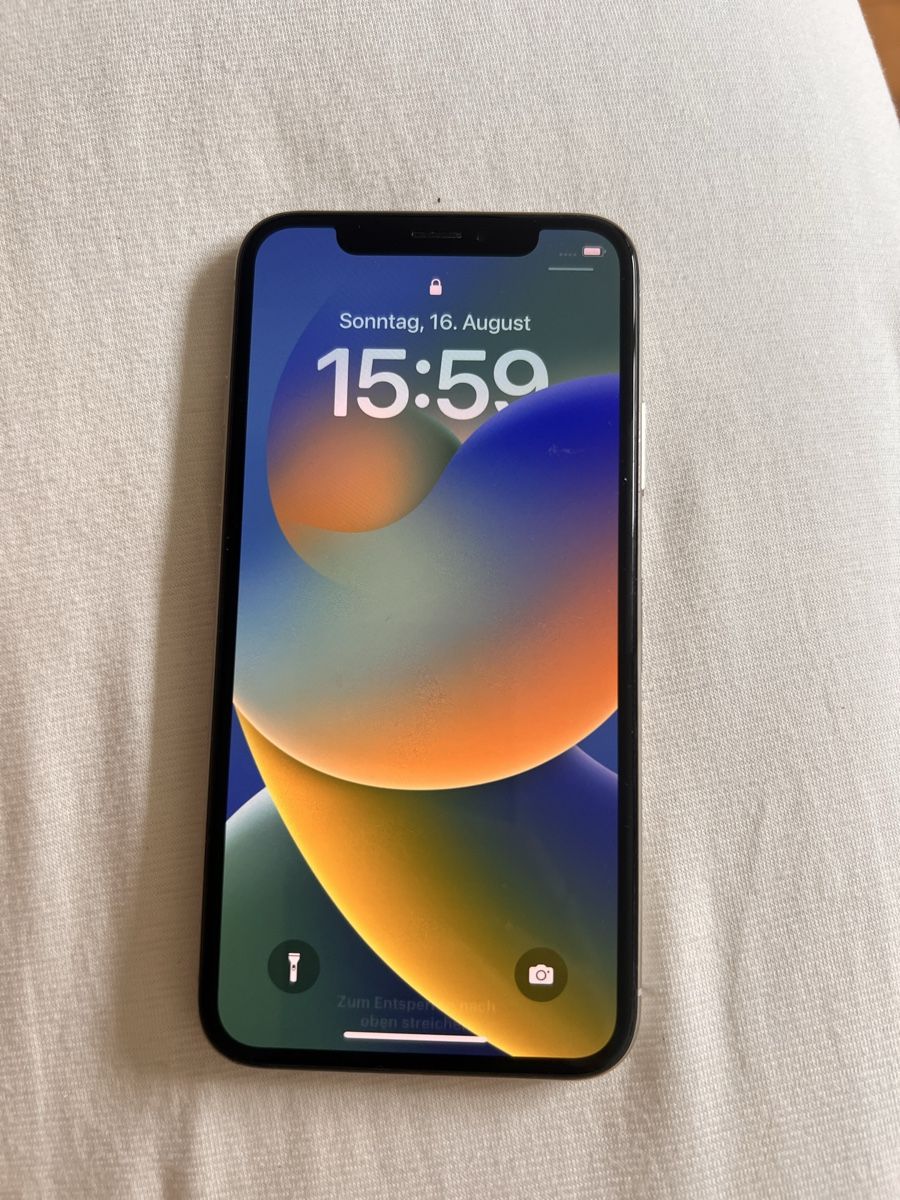 Apple Handys / Smartphones: iPhone X 64GB silber – Gebraucht aus Zürich von fla_2552 1