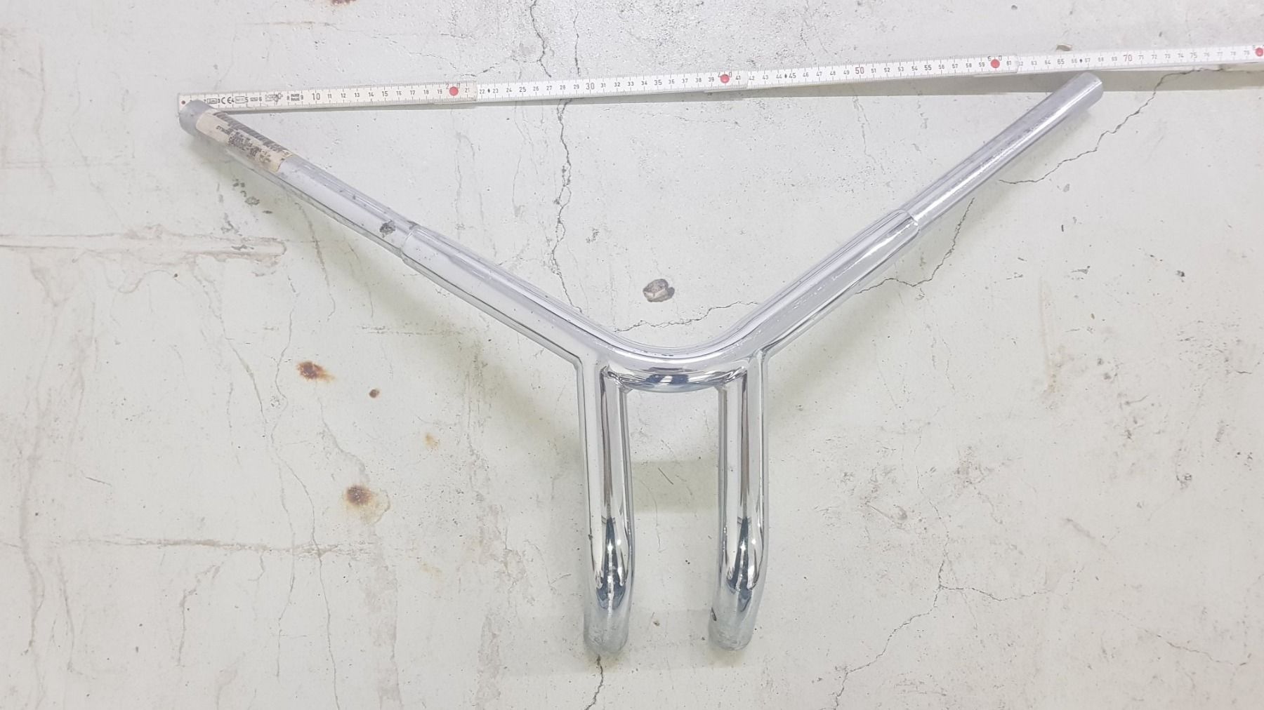 Harley-Davidson Tutti i ricambio per moto: Lenker Harley V-Bar – Usato da Niederrohrdorf venduto da freestyle01