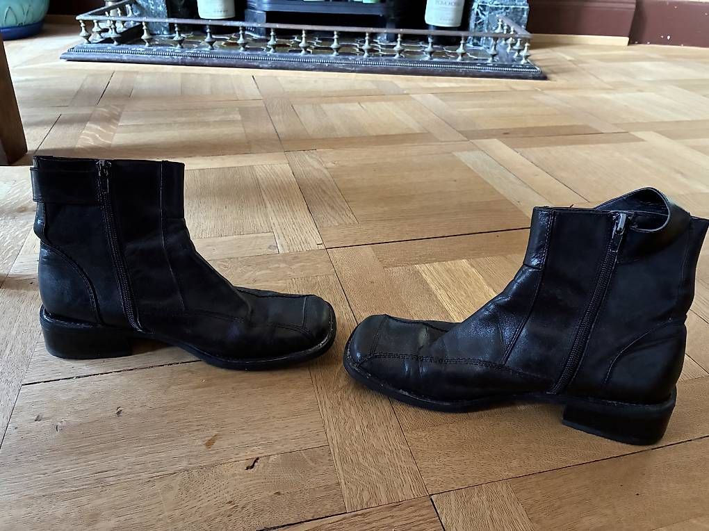 Chaussures femmes: Schwarze Schuhe Gr. 39 – D'occasion à Winterthur par maria0 3