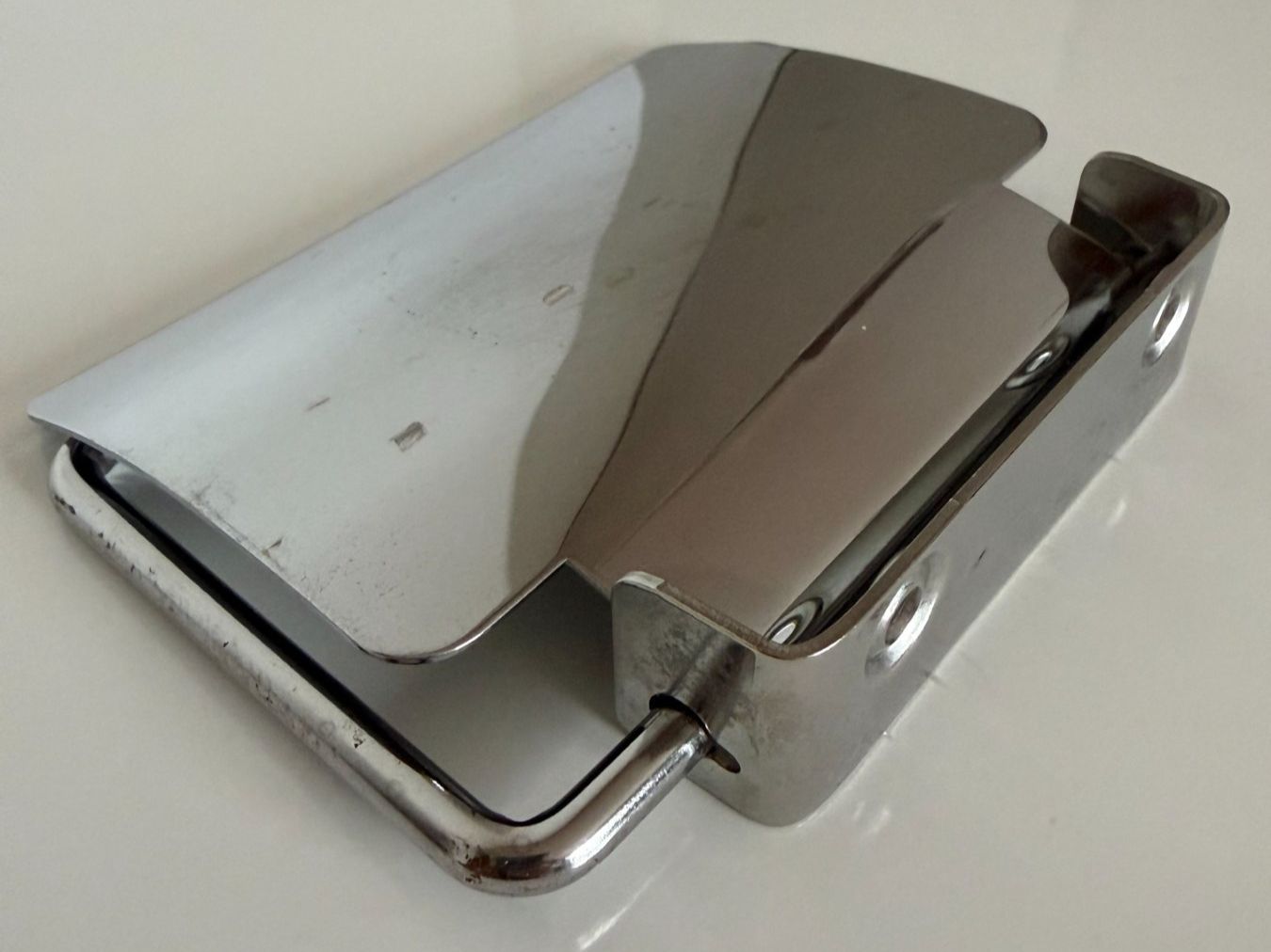 WC: Toilettenpapierhalter – Usato da Samstagern venduto da TAAF 3