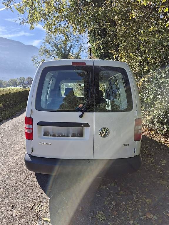 Véhicules utilitaires: VW Caddy – D'occasion à Bernex par lou_z9mh 2