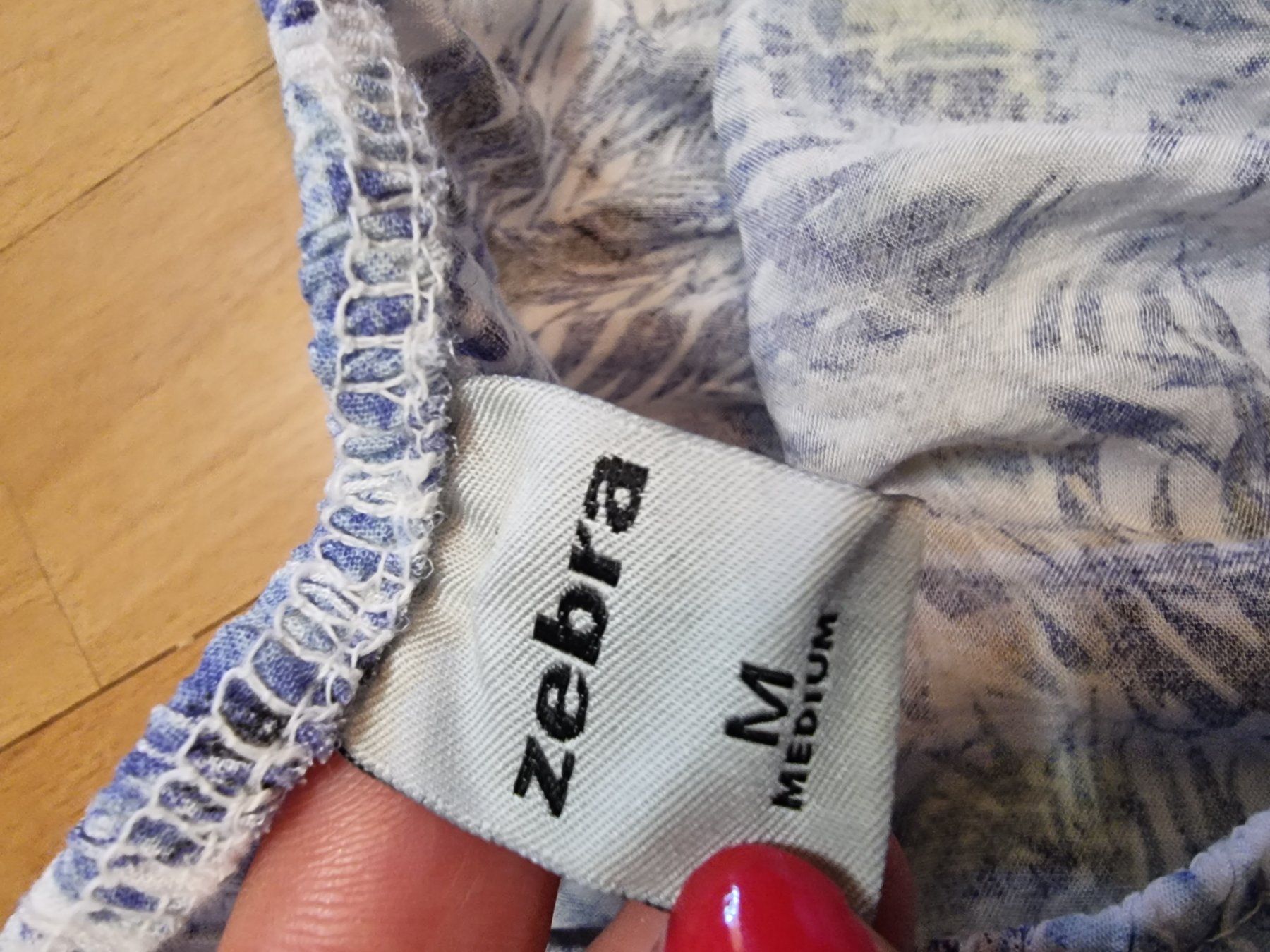 Zebra Robes: Zebra Maxi Sommerkleid Gr. M – D'occasion à Wald ZH par CapLux 7