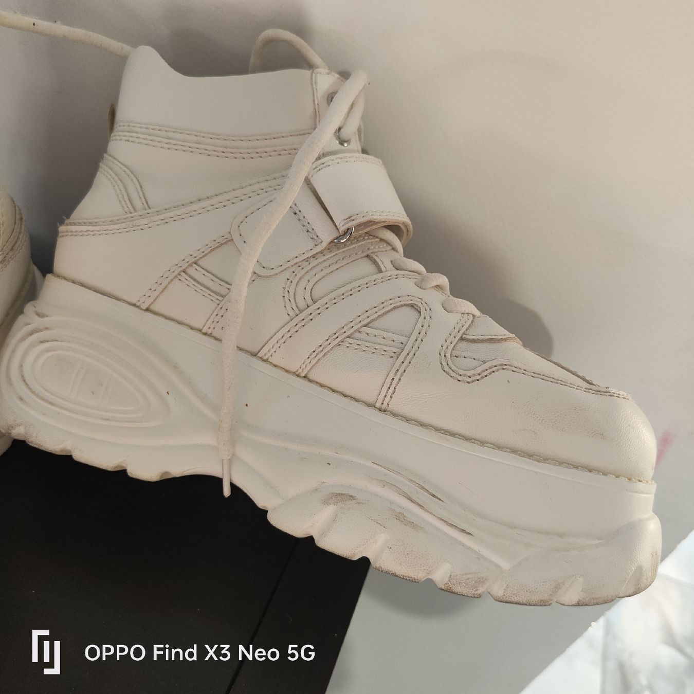 Scarpe da donna: Baskets compensées blanches, taille 40 - Tendance! – Usato da La Chaux-de-Fonds venduto da Sam0145 2