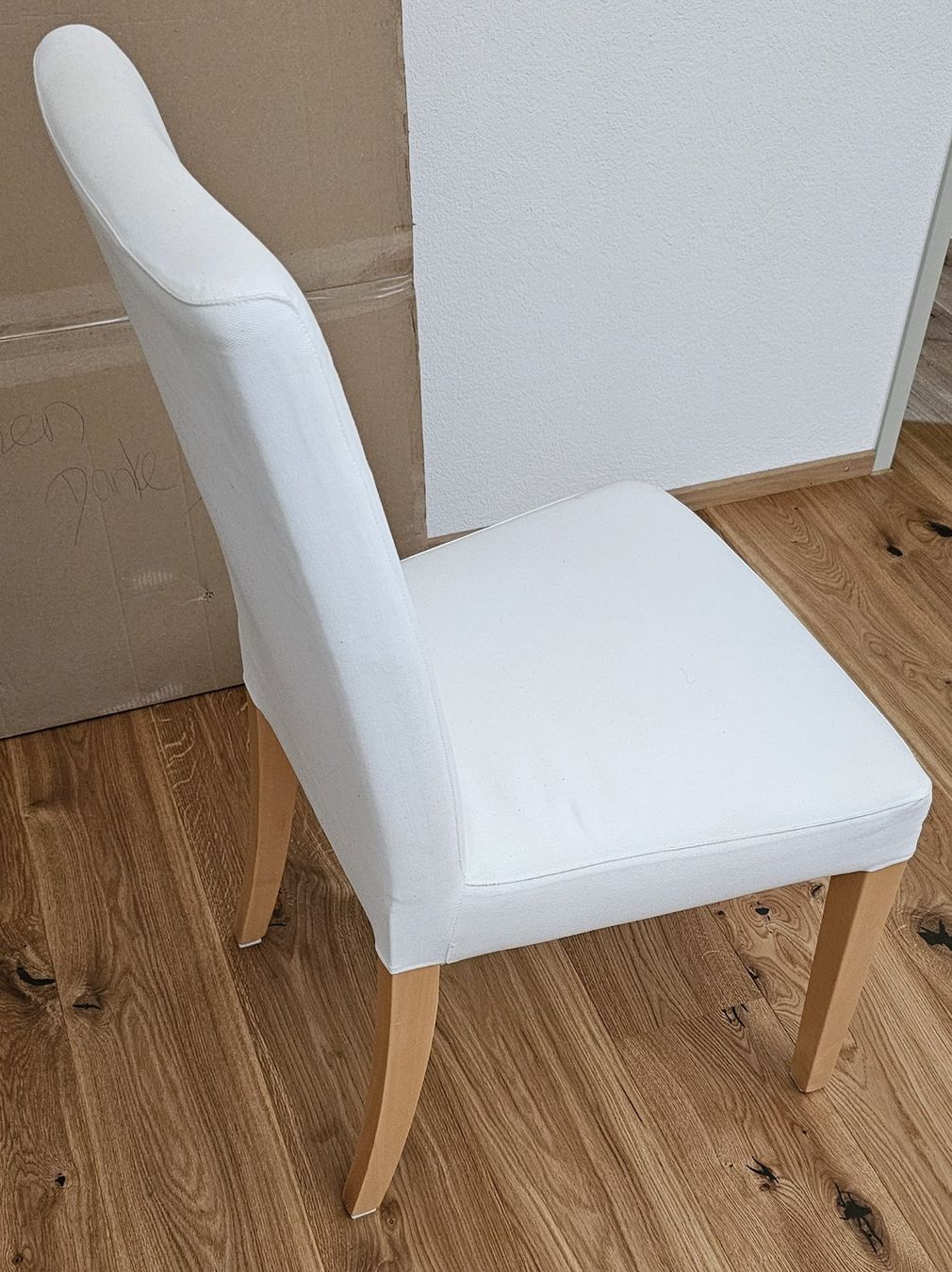 Chaises: Ess- oder Wohnzimmerstuhl Stoffüberzug weiss, waschbar – D'occasion à Giswil par Kubauz 1