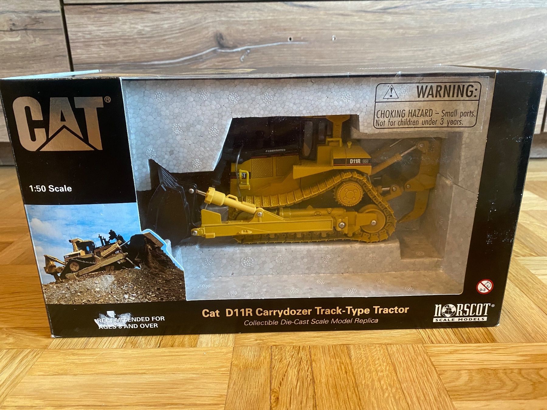 Modellbausätze & Standmodelle: Norscot 55070 CAT D11R 1:50 – Neu (gemäss Beschreibung) aus Fehraltorf von bosch007