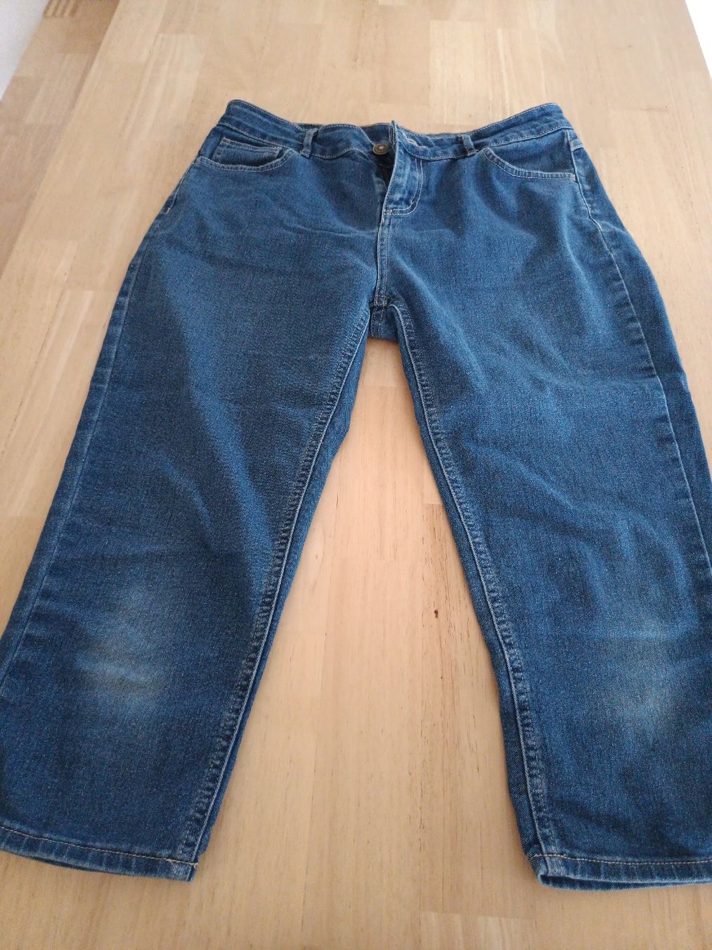 Jeans: 2 pantalons Jean mi-long – Usato da Delémont venduto da lilou_jura 2