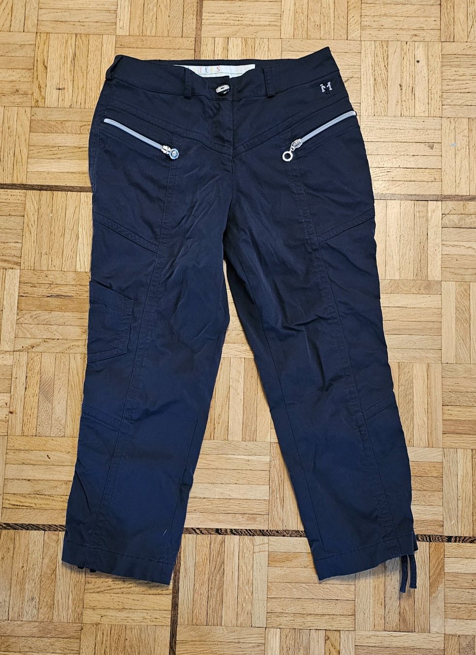 Pantalons: Masters Damen Golf Hose, dunkelblau Gr. 34 – D'occasion à Füllinsdorf par Sunnebliemli7