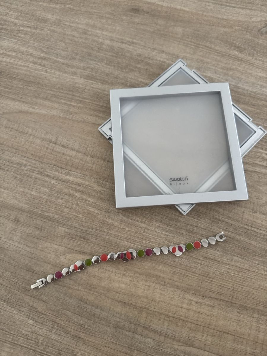 Swatch Bracelets: Swatch Bijoux Line Bracelet – D'occasion à Lachen SZ par cvs_5g7c 4