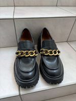 Zara Chunky Loafers Schwarz mit goldener Kette Gr. 40