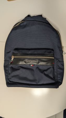 TOMMY HILFIGER Rucksack – Dunkelblau, Gebraucht