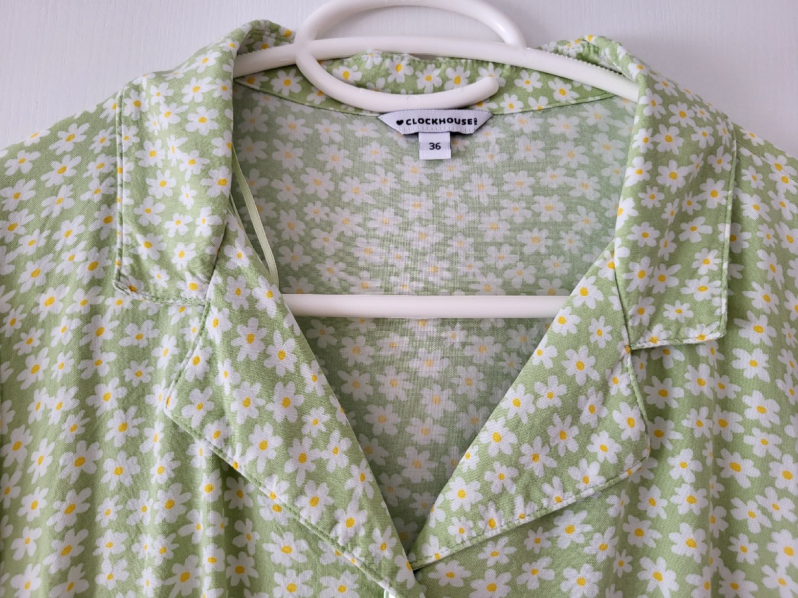 C&A Tops: Crop Bluse / Top, Gr. 36, hellgrün mit Gänseblümchen🌼 – Gebraucht aus Zürich von Mada45 1