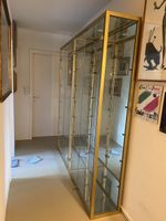 Glasvitrine mit Schlüssel 