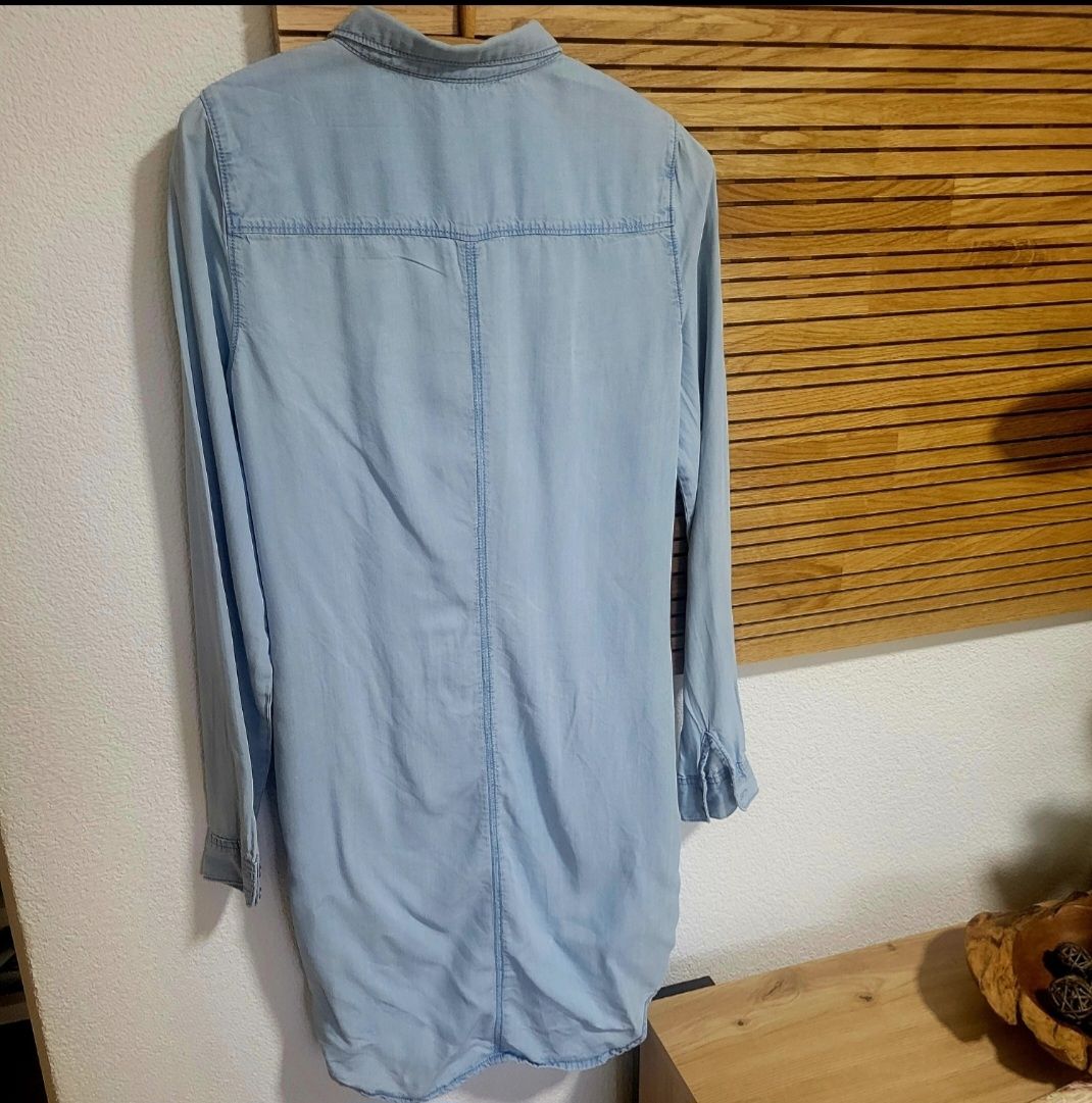 Only Camicette: Blusenhemd hellblau – Usato da Urtenen-Schönbühl venduto da mel_zj8j 1