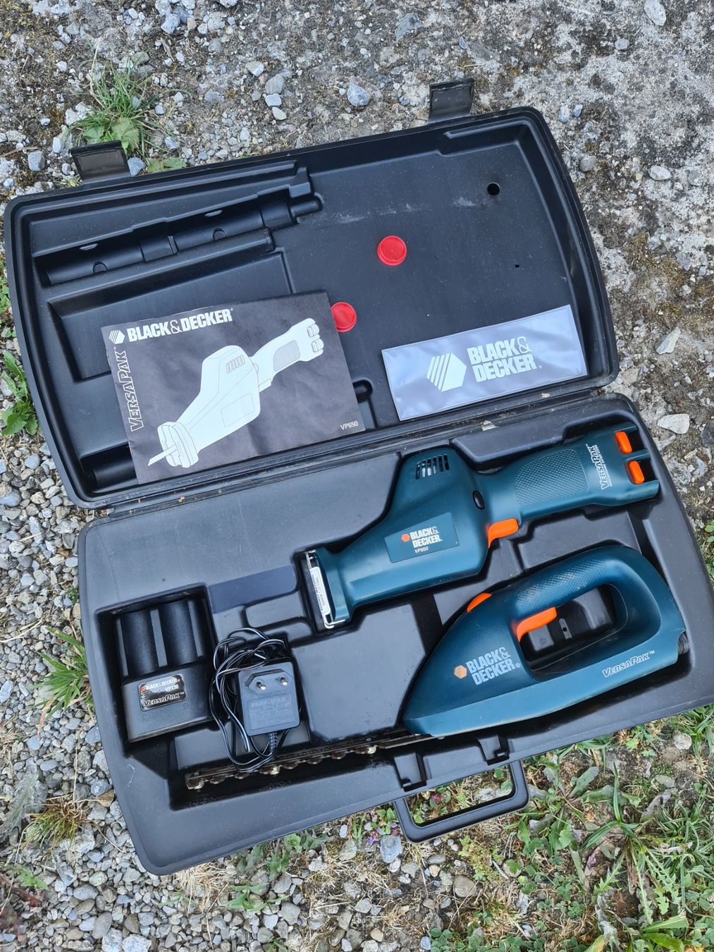 Tutti gli attrezzi: Black & Decker VersaPak Werkzeugset mit Koffer gebraucht – Usato da Niederlenz venduto da DaveDasWahnsinn